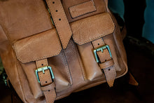 Carica l'immagine nel visualizzatore di Gallery, Zaino in pelle - Vienna