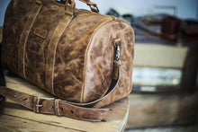 Carica l'immagine nel visualizzatore di Gallery, Borsone da viaggio in pelle - Capri