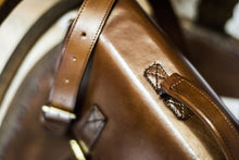 Carica l'immagine nel visualizzatore di Gallery, Cartella in pelle - Roma