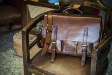 Carica l'immagine nel visualizzatore di Gallery, Cartella in pelle - Roma