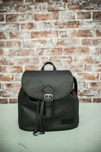 Carica l'immagine nel visualizzatore di Gallery, Zaino in pelle - Creta