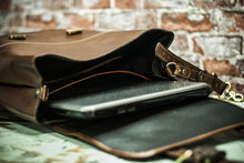 Carica l'immagine nel visualizzatore di Gallery, Zaino in pelle - Lisbona