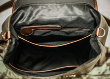 Carica l'immagine nel visualizzatore di Gallery, Zaino in pelle - Lisbona