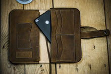 Carica l&#39;immagine nel visualizzatore di Gallery, Portafogli in pelle - Smart wallet
