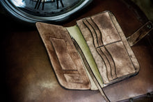 Carica l&#39;immagine nel visualizzatore di Gallery, Portafogli in pelle - Smart wallet
